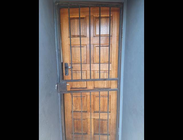 1 BEDROOM PROPERTY TO RENT IN GEZINA
